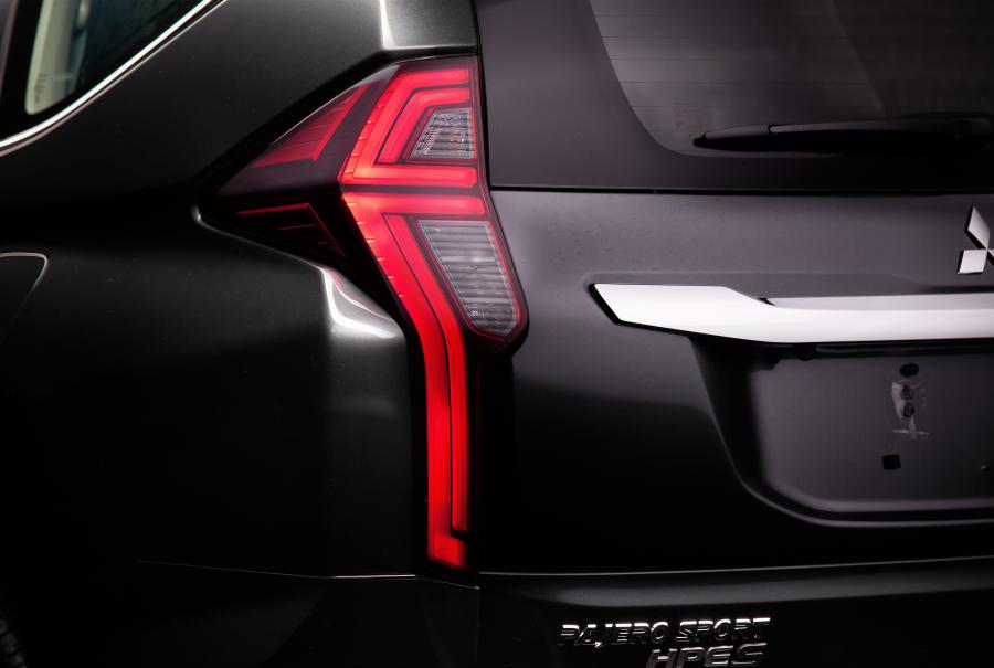 Детали экстерьера Mitsubishi Pajero Sport HPE-S 2020 года  (LA) (фото 31 из 38)